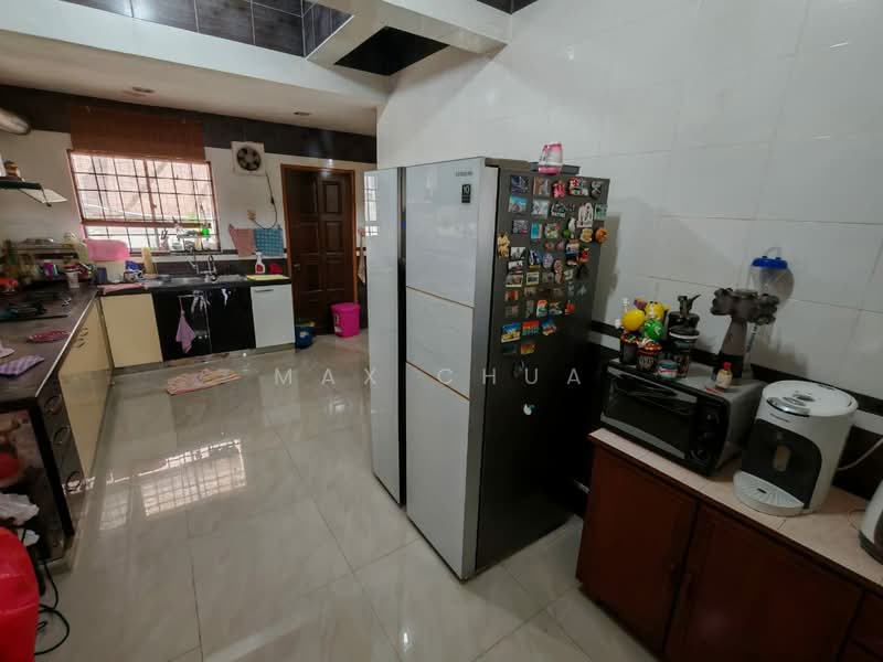 2-storey Terraced House for Sale in Taman Juara Jaya (Balakong) - Max Chua - Kitchen - PropertyGuru.com.my