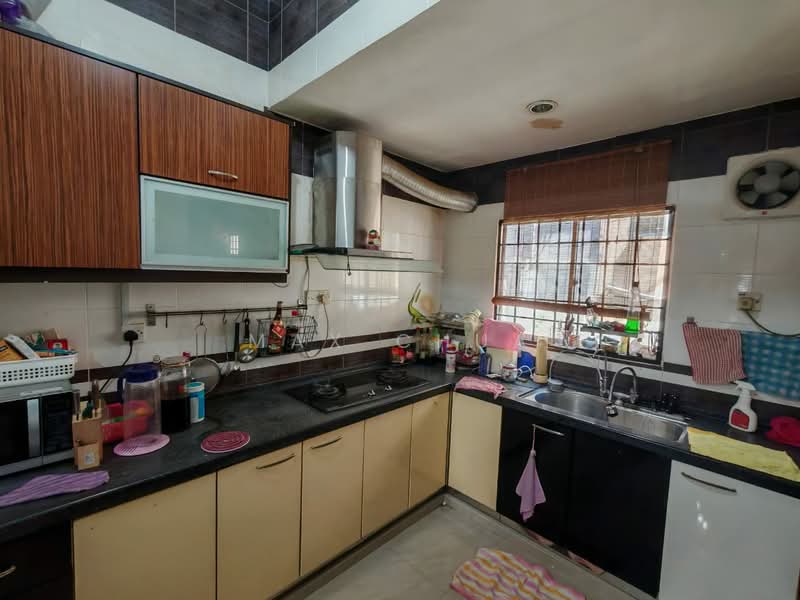 2-storey Terraced House for Sale in Taman Juara Jaya (Balakong) - Max Chua - Kitchen - PropertyGuru.com.my