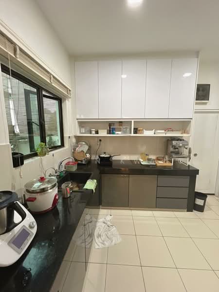Rumah Teres 2.5 Tingkat untuk Disewa di Setia Utama (Setia Alam) - Heylen Kwang - Kitchen - PropertyGuru.com.my