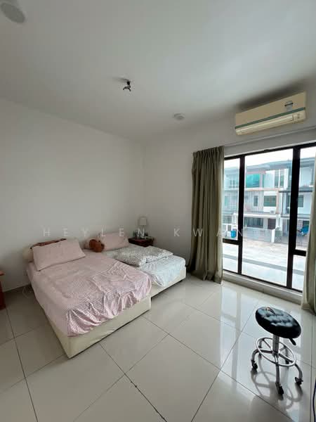 Rumah Teres 2.5 Tingkat untuk Disewa di Setia Utama (Setia Alam) - Heylen Kwang - Bedroom - PropertyGuru.com.my