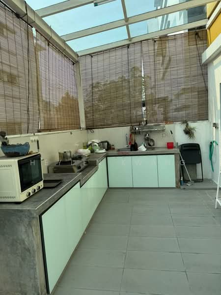 Rumah Teres 2.5 Tingkat untuk Disewa di Setia Utama (Setia Alam) - Heylen Kwang - Kitchen - PropertyGuru.com.my