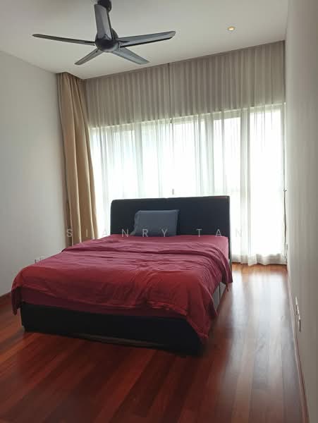 Condominium for Sale at KM1 East - Sianry Tan - Bedroom - PropertyGuru.com.my