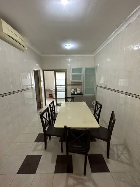 Rumah Teres 2 Tingkat untuk Dijual di Taman Rakan (Kajang) - Addy Ng - Dining Room - PropertyGuru.com.my