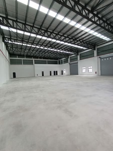 Factory for Rent in Eco Business Park 1 (Johor Bahru) - Gelyne Yong - Interior - PropertyGuru.com.my