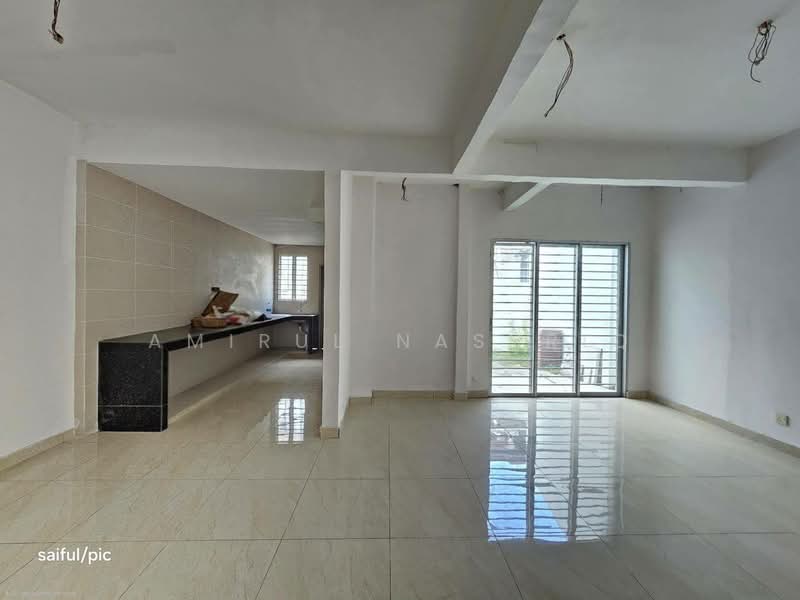 Rumah Teres 2 Tingkat untuk Dijual di Shah Alam (Selangor) - Amirul Nasyriq - Kitchen - PropertyGuru.com.my