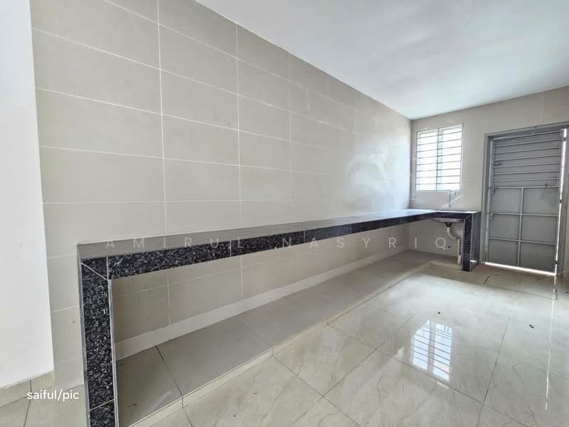 Rumah Teres 2 Tingkat untuk Dijual di Shah Alam (Selangor) - Amirul Nasyriq - Kitchen - PropertyGuru.com.my