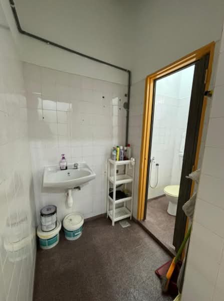 Office for Rent in Bandar Menjalara (Kuala Lumpur) - Mandy Liew - Bathroom - PropertyGuru.com.my