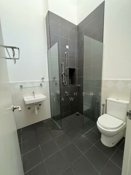 2-storey Terraced House for Sale in Eco Majestic (Semenyih) - Soon Sheng Law - Bathroom - PropertyGuru.com.my