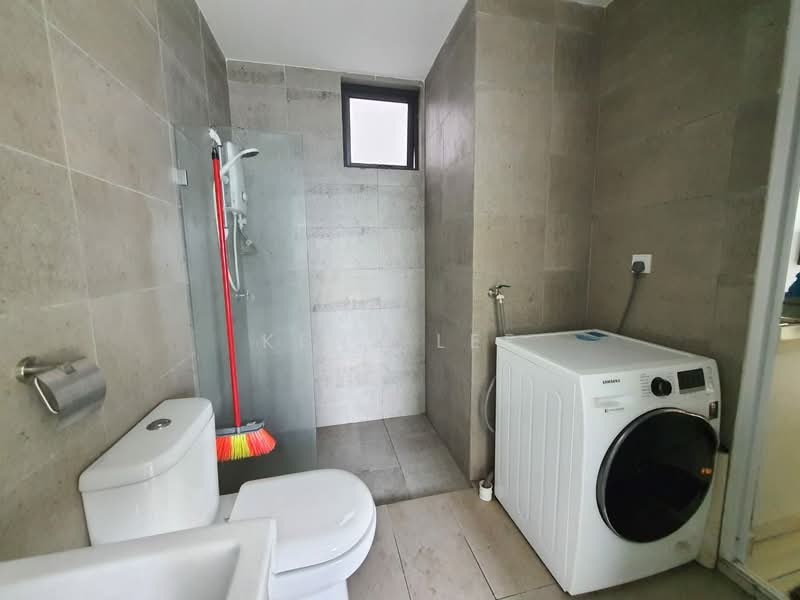 Service Residence for Rent at Kenwingston Square Garden - Kent Lee - Bathroom - PropertyGuru.com.my