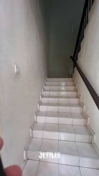 Rumah Berkembar untuk Dijual di Taman Mesra (Klang) - Tom Lee - PropertyGuru.com.my