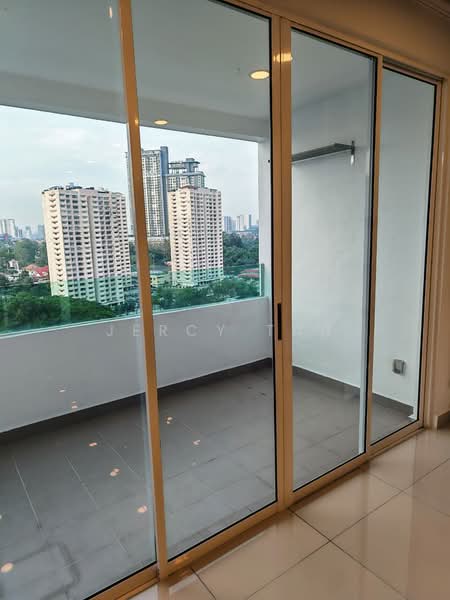 Kondominium untuk Dijual di Kiara Residence (Residensi Kiara Jalil 1) - Jercy Tan - Balcony - PropertyGuru.com.my