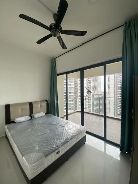 Condominium for Rent at Lovell @ Country Garden Danga Bay - Joanna Tai - Bedroom - PropertyGuru.com.my