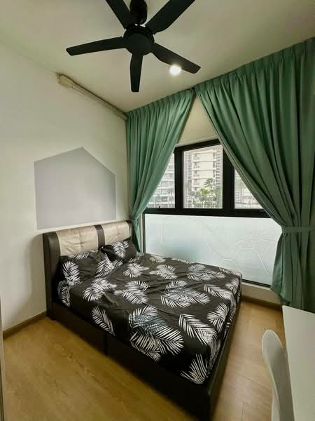 Condominium for Rent at Bay Laurel @ Country Garden Danga Bay - Joanna Tai - Bedroom - PropertyGuru.com.my