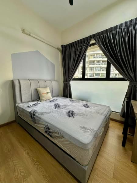 Condominium for Rent at Bay Laurel @ Country Garden Danga Bay - Joanna Tai - Bedroom - PropertyGuru.com.my