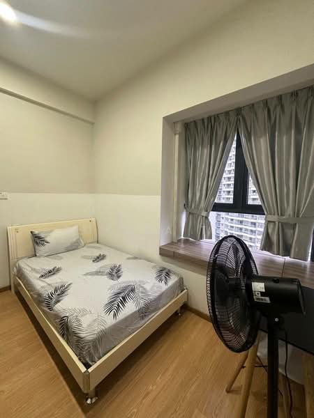 Condominium for Rent at Royal Strand @ Country Garden Danga Bay - Joanna Tai - Bedroom - PropertyGuru.com.my