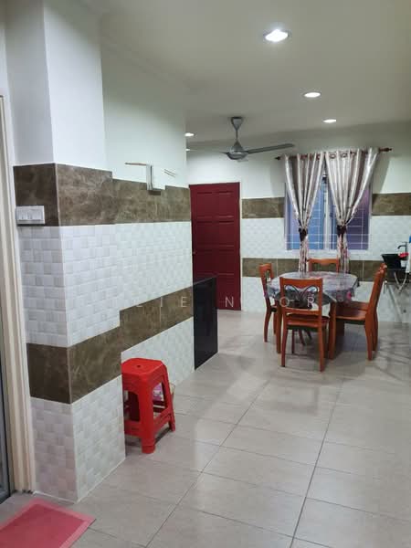 2-storey Terraced House for Sale in U16, Taman Bukit Subang (Shah Alam) - Fazie Noor - Dining Room - PropertyGuru.com.my