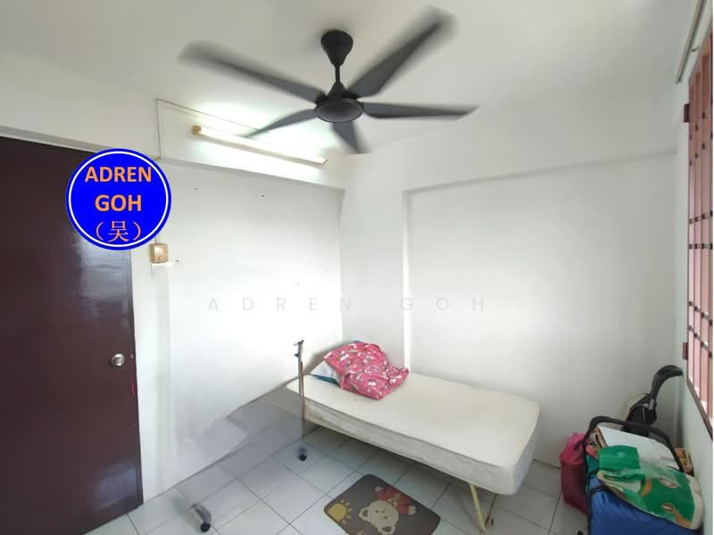 Pangsapuri untuk Dijual di Krystal Heights - Adren Goh - Bedroom - PropertyGuru.com.my