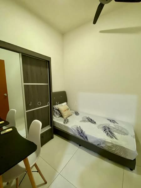 Condominium for Rent at Royal Strand @ Country Garden Danga Bay - Joanna Tai - Bedroom - PropertyGuru.com.my