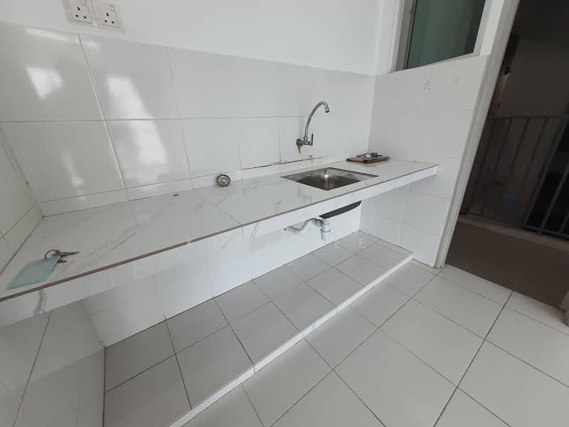 Servis Apartment untuk Dijual di The Zizz @ Damansara North - Kent Lee - Kitchen - PropertyGuru.com.my