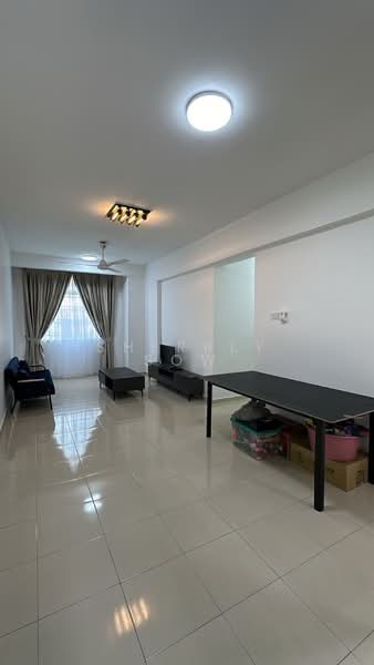 Pangsapuri untuk Dijual di Indah Court Apartment - Sherrly Sow - Living Room - PropertyGuru.com.my