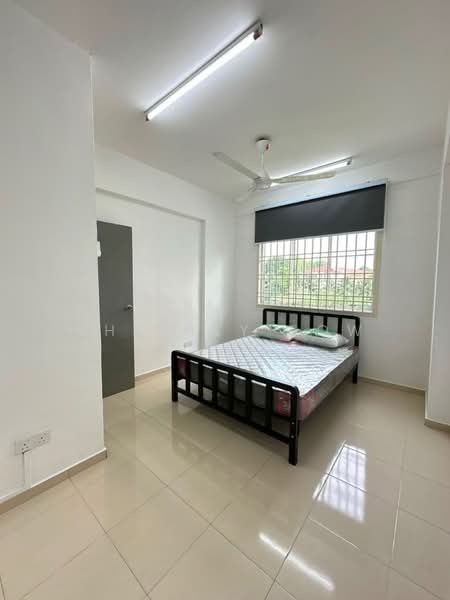 Pangsapuri untuk Dijual di Indah Court Apartment - Sherrly Sow - Bedroom - PropertyGuru.com.my