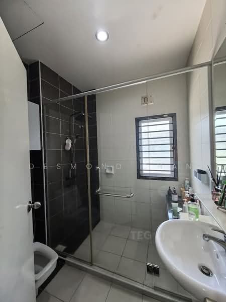 Rumah Teres 2 Tingkat untuk Dijual di Kemuning Utama (Shah Alam) - Desmond Chan - Bathroom - PropertyGuru.com.my