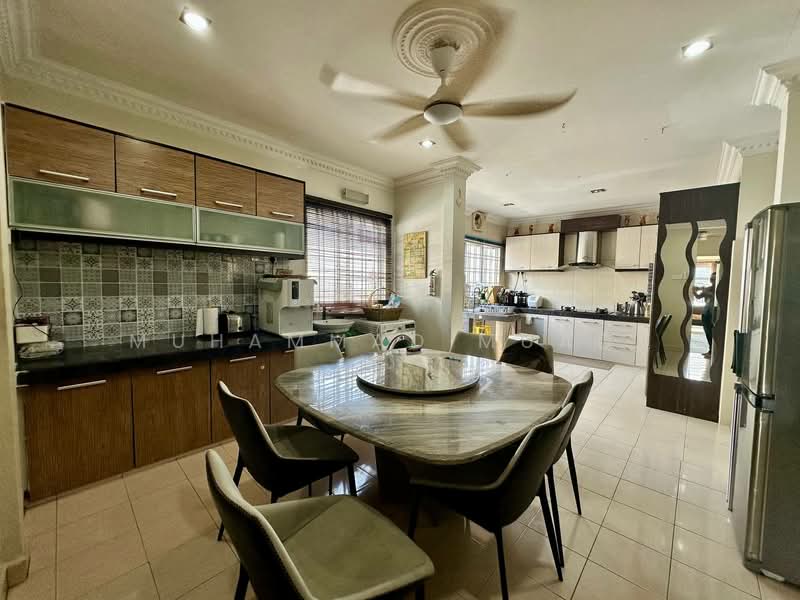 Rumah Teres 2 Tingkat untuk Dijual di Seri Kembangan (Selangor) - Muhammad Muadz - Kitchen - PropertyGuru.com.my