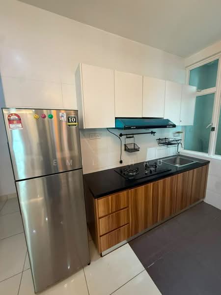 Kondominium untuk Disewa di M Condominium @ Larkin - Emily Hau - Kitchen - PropertyGuru.com.my