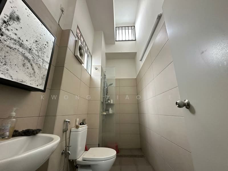 2-storey Terraced House for Sale in Bandar Tasik Puteri (Rawang) - Kwong Xiao Wei - Bathroom - PropertyGuru.com.my