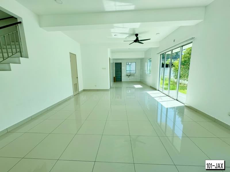 Rumah Teres 3 Tingkat untuk Dijual di Ambang Botanic (Klang) - Desmond Chan - Living Room - PropertyGuru.com.my