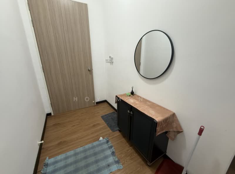 Kondominium untuk Disewa di QuayWest Residence - Hoy Meng - Entrance - PropertyGuru.com.my