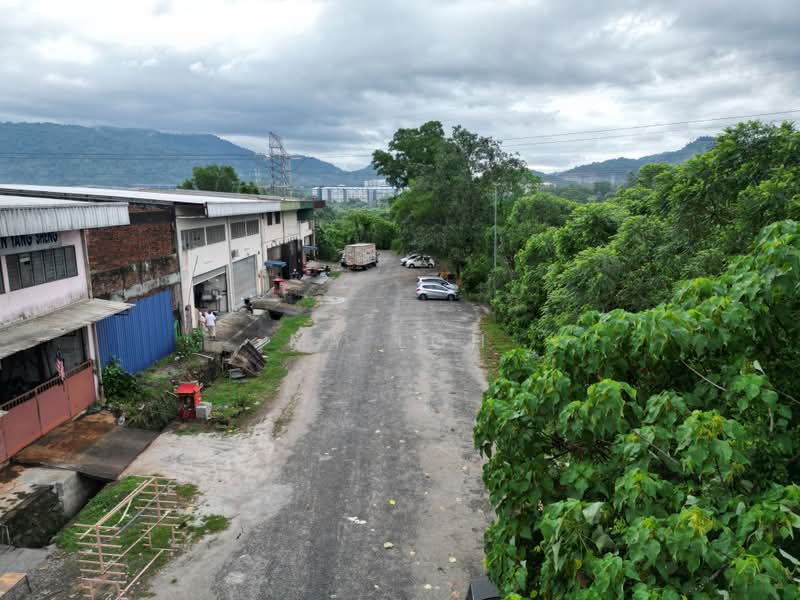Terrace Factory for Sale in Rumah Murah Pkns Batu 17 (Rawang) - MY Loh - Exterior - PropertyGuru.com.my