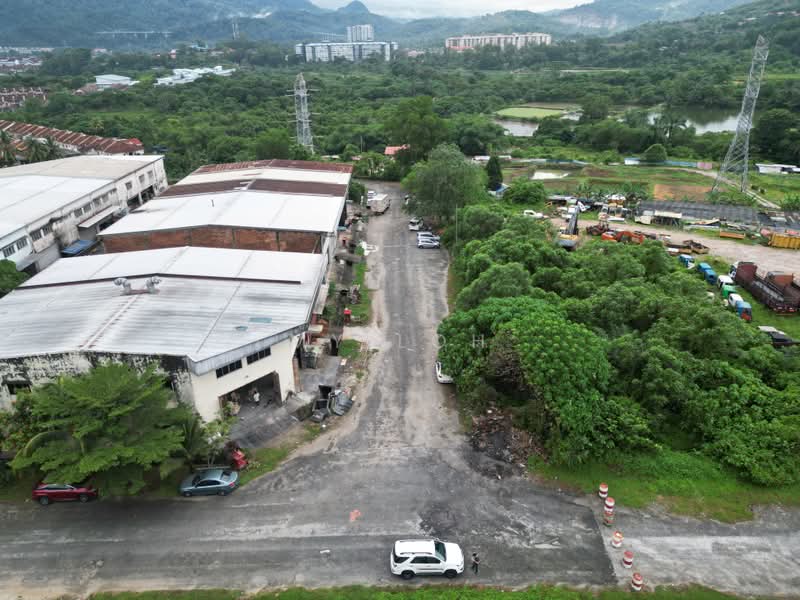 Terrace Factory for Sale in Rumah Murah Pkns Batu 17 (Rawang) - MY Loh - Exterior - PropertyGuru.com.my