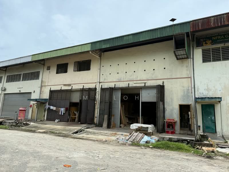 Terrace Factory for Sale in Rumah Murah Pkns Batu 17 (Rawang) - MY Loh - Exterior - PropertyGuru.com.my