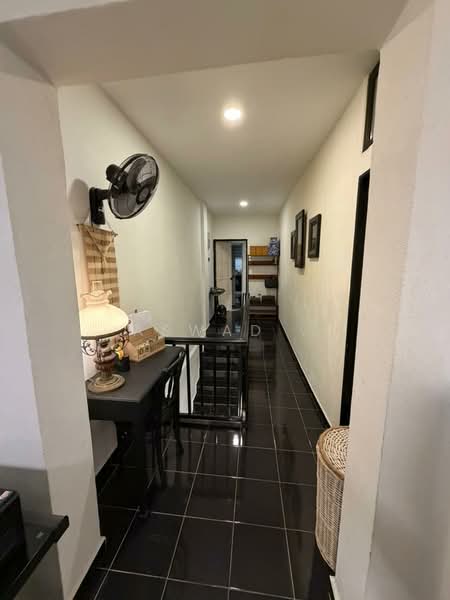 2-storey Terraced House for Sale in Dhoby Ghaut (George Town) - Aswad . - Corridor - PropertyGuru.com.my