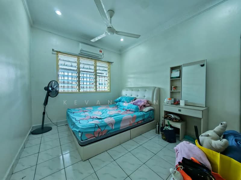 2-storey Terraced House for Sale in Batu Caves (Selangor) - Kevan Wong - Bedroom - PropertyGuru.com.my