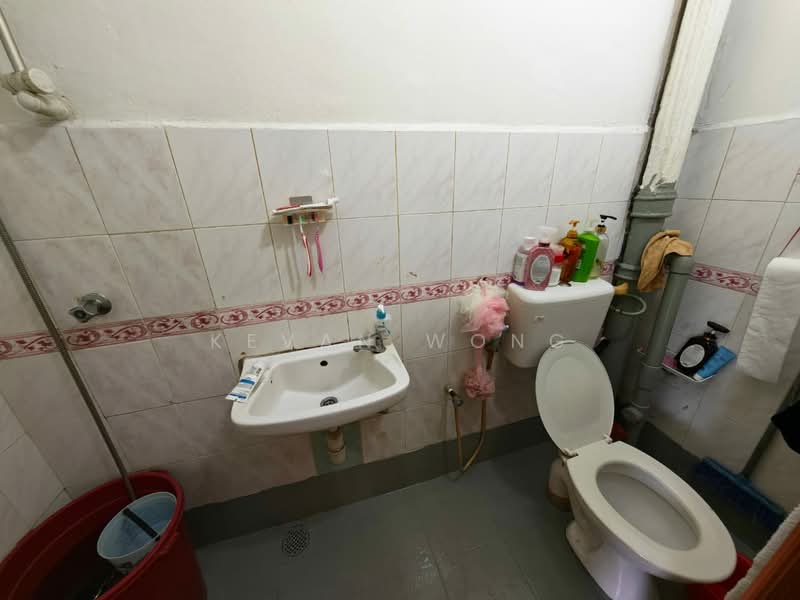 2-storey Terraced House for Sale in Batu Caves (Selangor) - Kevan Wong - Bathroom - PropertyGuru.com.my