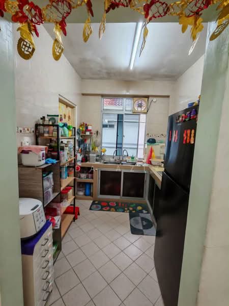 Pangsapuri untuk Dijual di Bayu Puteri 1 - Ida Aziz - Kitchen - PropertyGuru.com.my