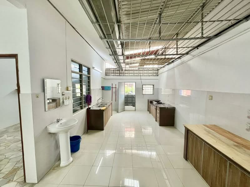 Rumah Teres 1 Tingkat untuk Dijual di Taman Hijau (Jelutong) - Ping Koay - Kitchen - PropertyGuru.com.my