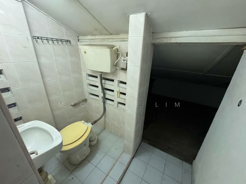 Rumah Teres 1 Tingkat untuk Dijual di Taman Daya (Johor Bahru) - Michelle Lim - Bathroom - PropertyGuru.com.my