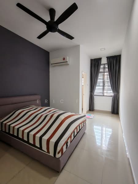 Rumah Teres untuk Dijual di Puchong (Selangor) - Eric Foo - Bedroom - PropertyGuru.com.my