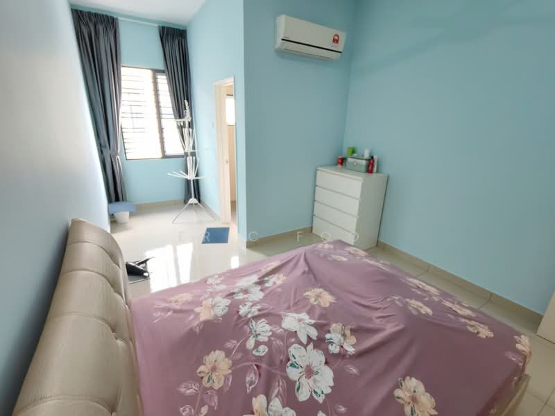 Rumah Teres untuk Dijual di Puchong (Selangor) - Eric Foo - Bedroom - PropertyGuru.com.my