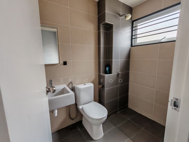Rumah Teres untuk Dijual di Puchong (Selangor) - Eric Foo - Bathroom - PropertyGuru.com.my