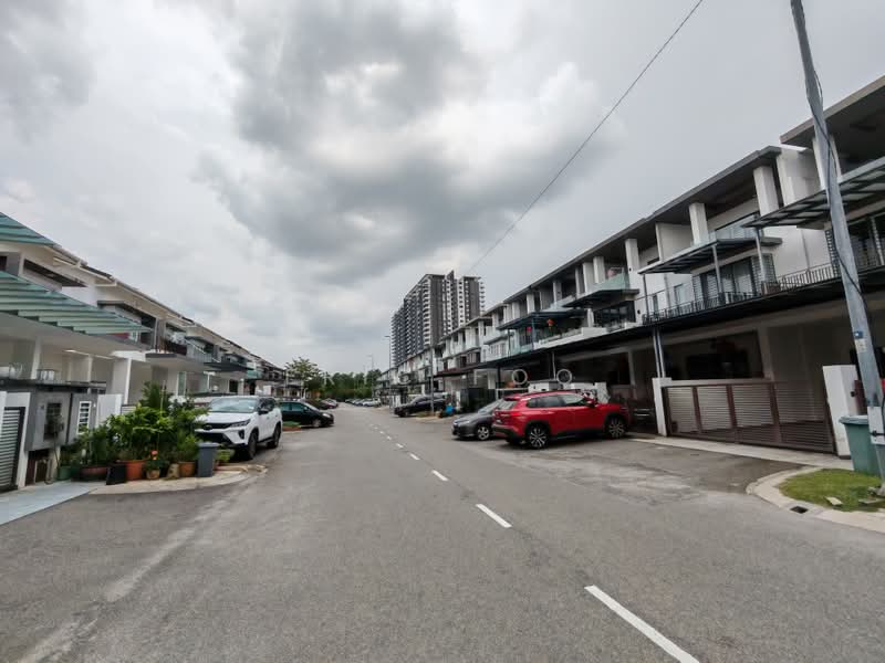 Rumah Teres untuk Dijual di Puchong (Selangor) - Eric Foo - Exterior - PropertyGuru.com.my