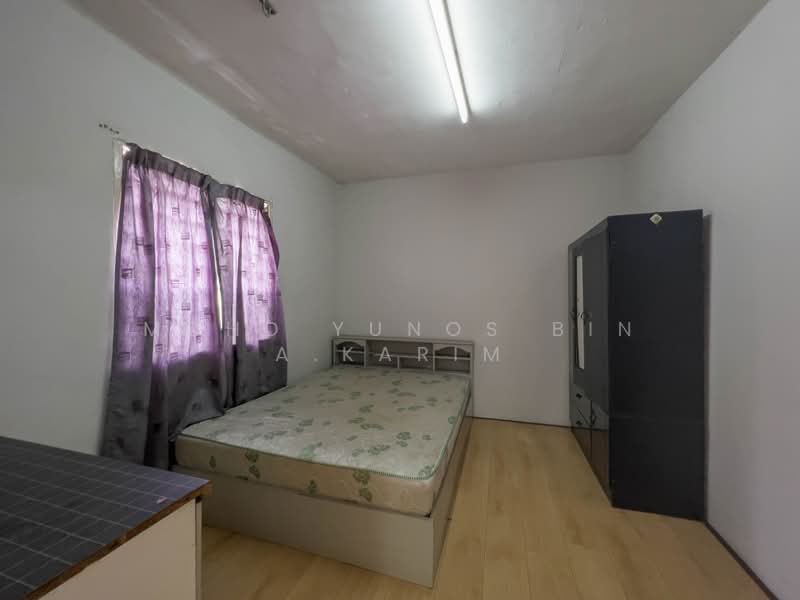 Pangsapuri untuk Dijual di Apartment Idaman - Mohd Yunos Bin A.Karim - Bedroom - PropertyGuru.com.my