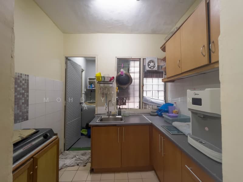 Pangsapuri untuk Dijual di Apartment Idaman - Mohd Yunos Bin A.Karim - Kitchen - PropertyGuru.com.my