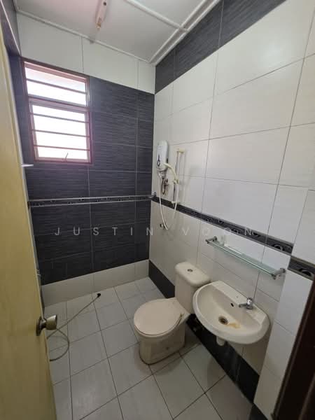 2-storey Terraced House for Sale in Sunway Batu Caves (Batu Caves) - Justin Voon - Bathroom - PropertyGuru.com.my