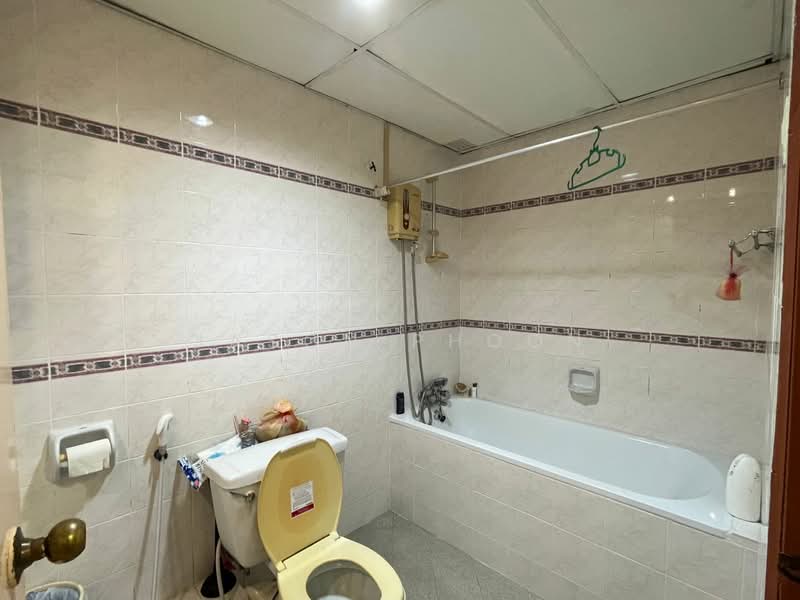 Condominium for Rent at Twin Towers - Jason Phoon - Bathroom - PropertyGuru.com.my