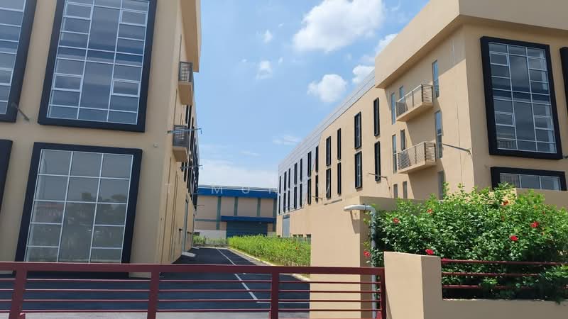 Semi-D Factory for Sale in Setia Alam (Selangor) - Timun Wan - Exterior - PropertyGuru.com.my