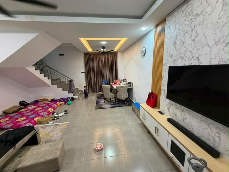 Terraced House for Sale in Taman Kundang Jaya (Rawang) - Raymerc Lim - Living Room - PropertyGuru.com.my